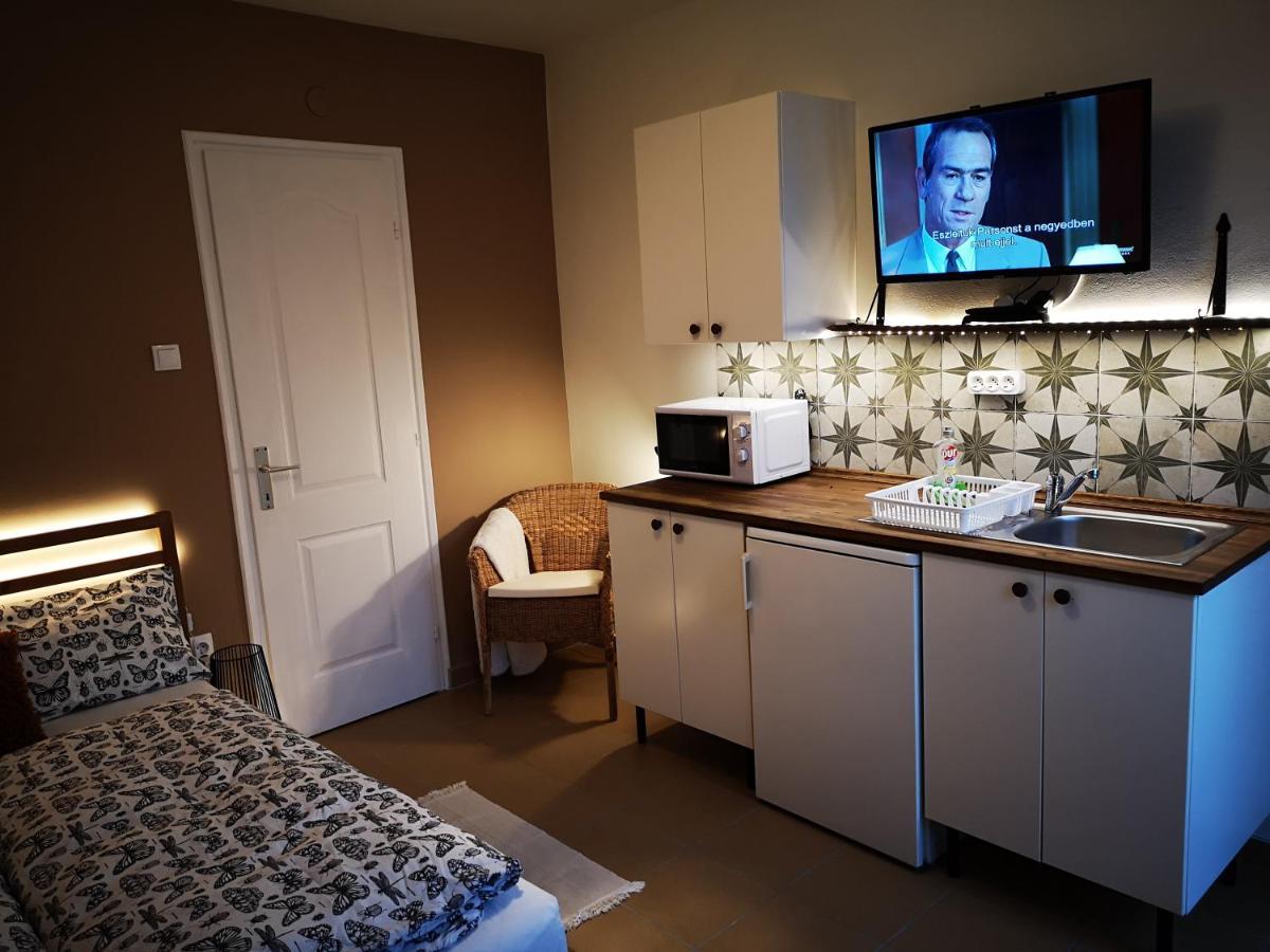 Gyoengyszem Vendeghaz Hotel Eger Bagian luar foto
